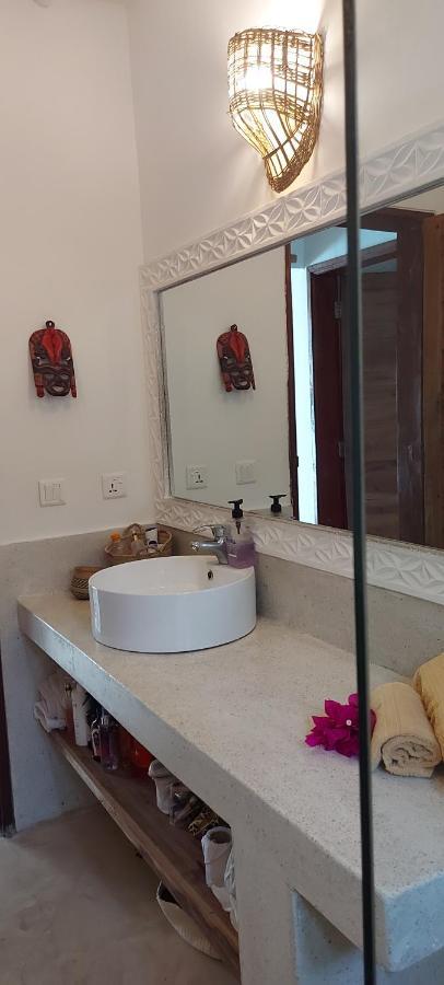 Moyo Apartment Pwani Mchangani Buitenkant foto
