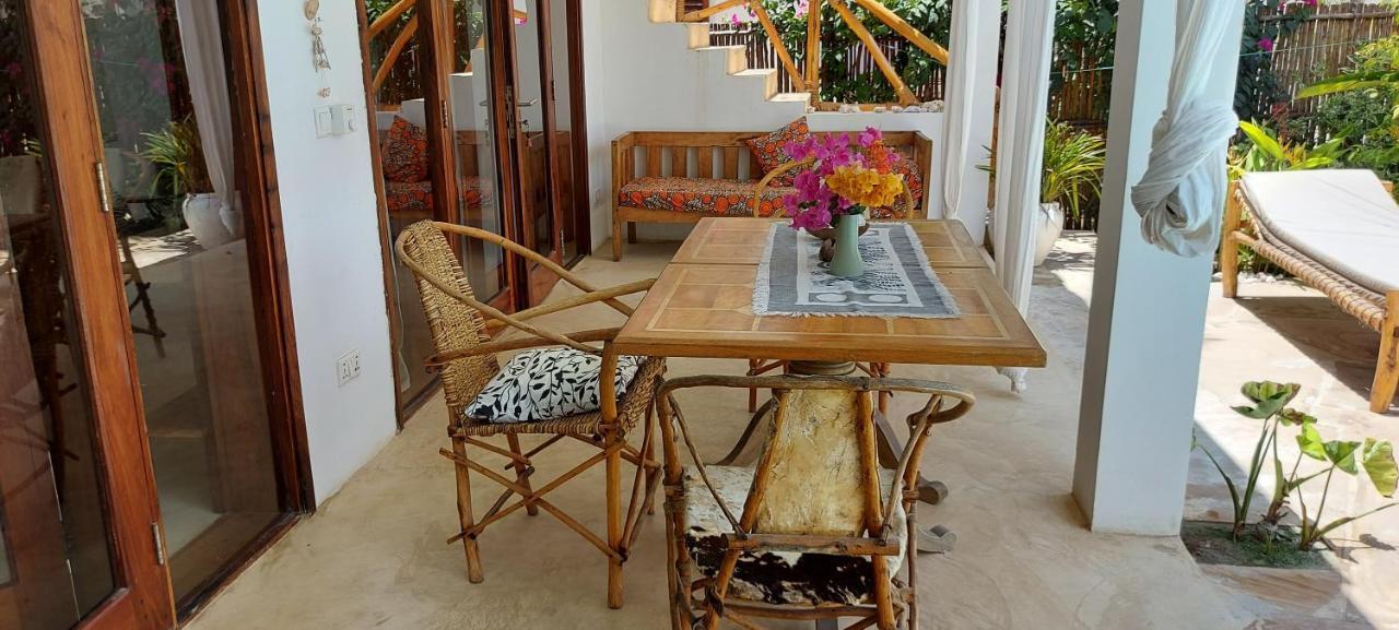 Moyo Apartment Pwani Mchangani Buitenkant foto