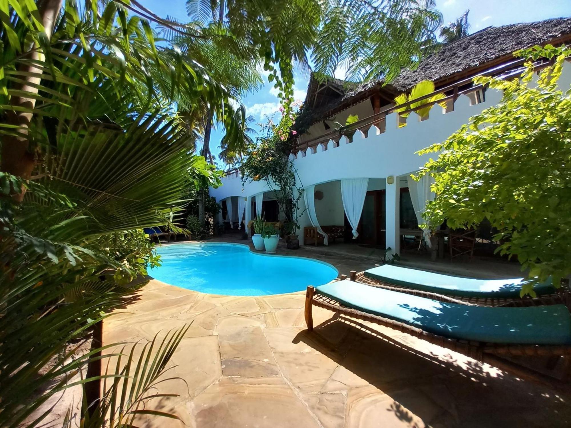 Moyo Apartment Pwani Mchangani Buitenkant foto