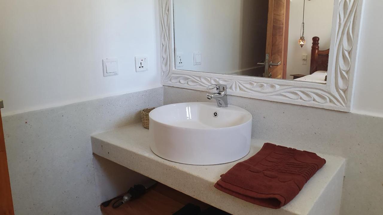 Moyo Apartment Pwani Mchangani Buitenkant foto